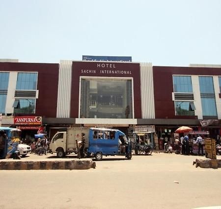 Hotel Sachin International, Haridwar Kankhal Ngoại thất bức ảnh